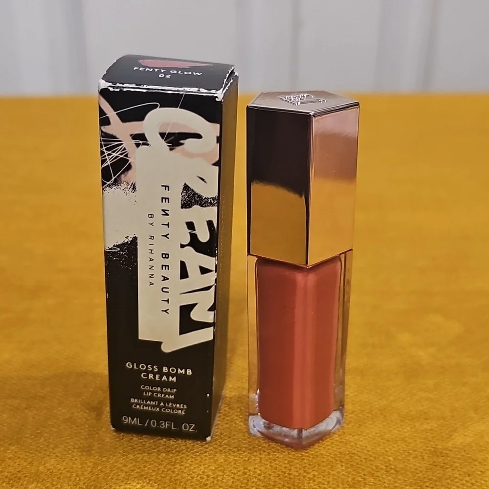 Fenty Beauty Gloss Bomb Cream - Fenty Glow NIB